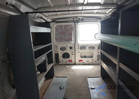 2011 Ford E-250 Commercial z USA, uszkodzony, nr VIN 1FTNS2EL5BDA11005